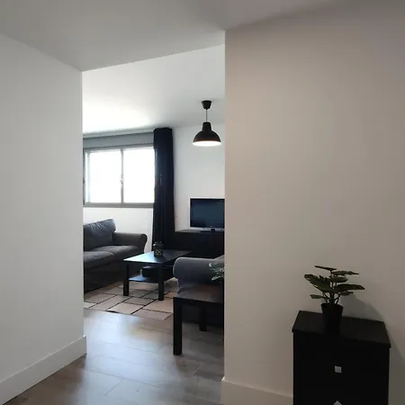 Apartment De Lujo En Primera Linea Con Piscina En - Es-209-70
